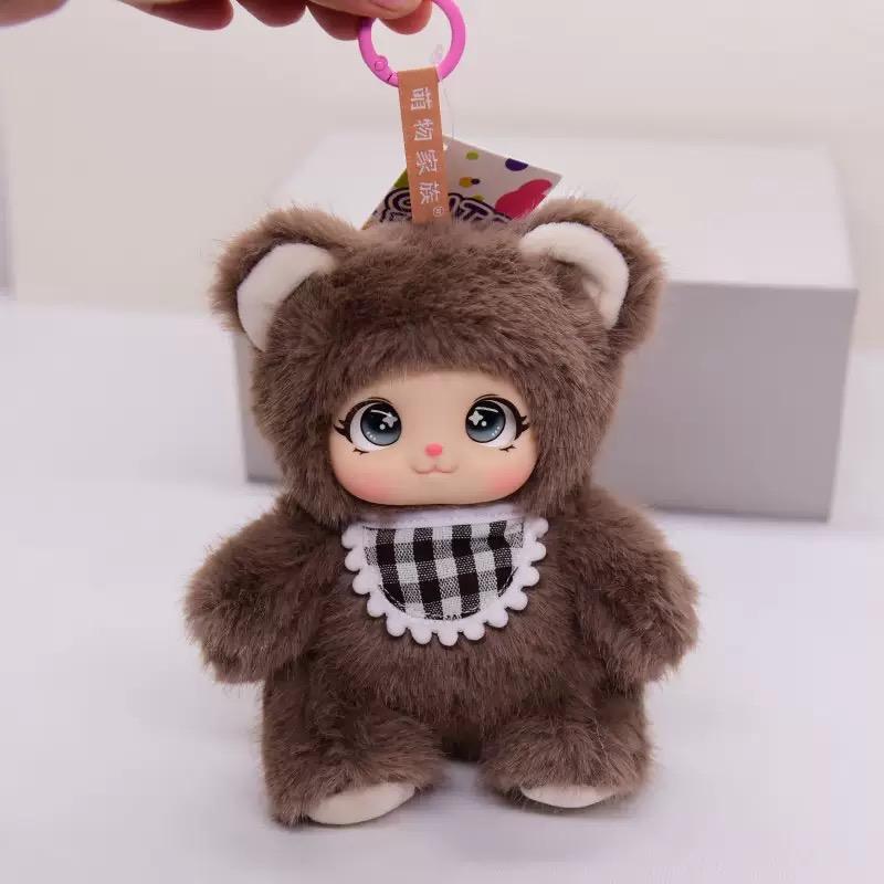 是安吉莉娜吖
