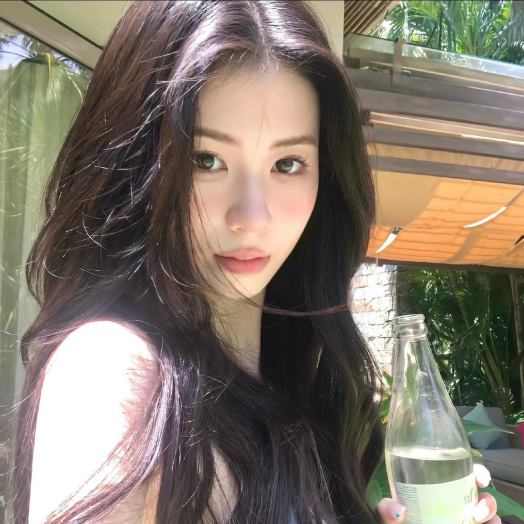阿萌.