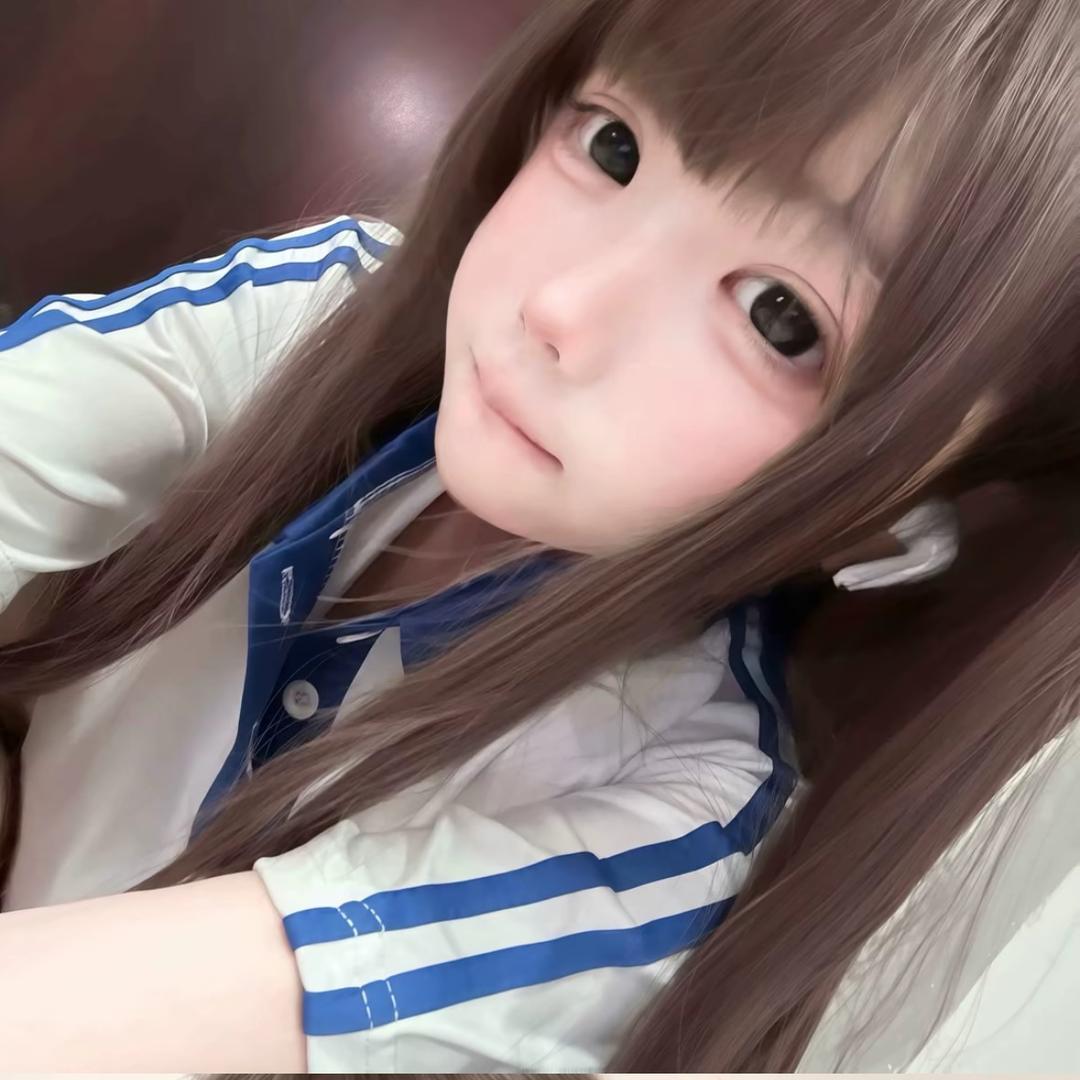 丹  头发乱了哦°