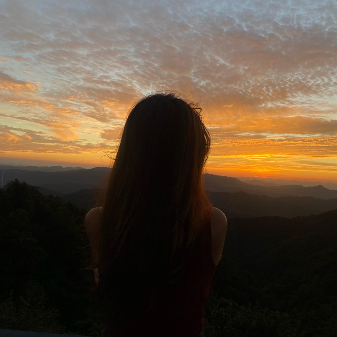 努力不凡的小红花🌹