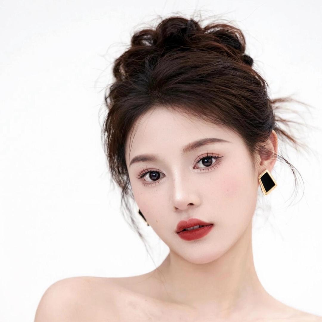 王美丽❤️（不脱妆粉底液）招学图