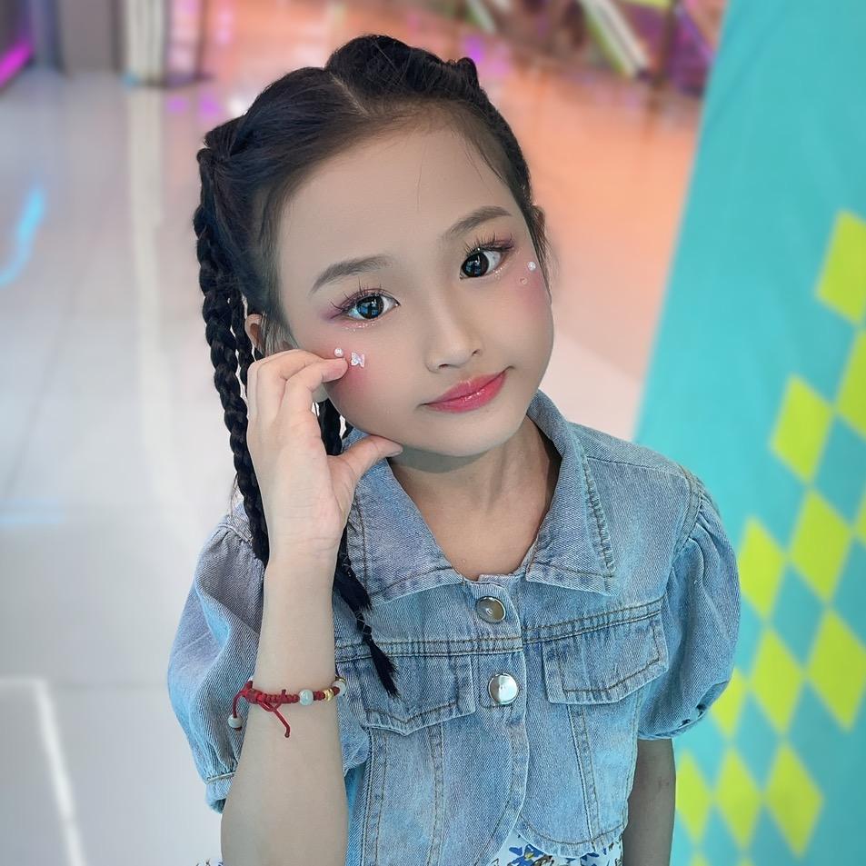妮妮HuanNi