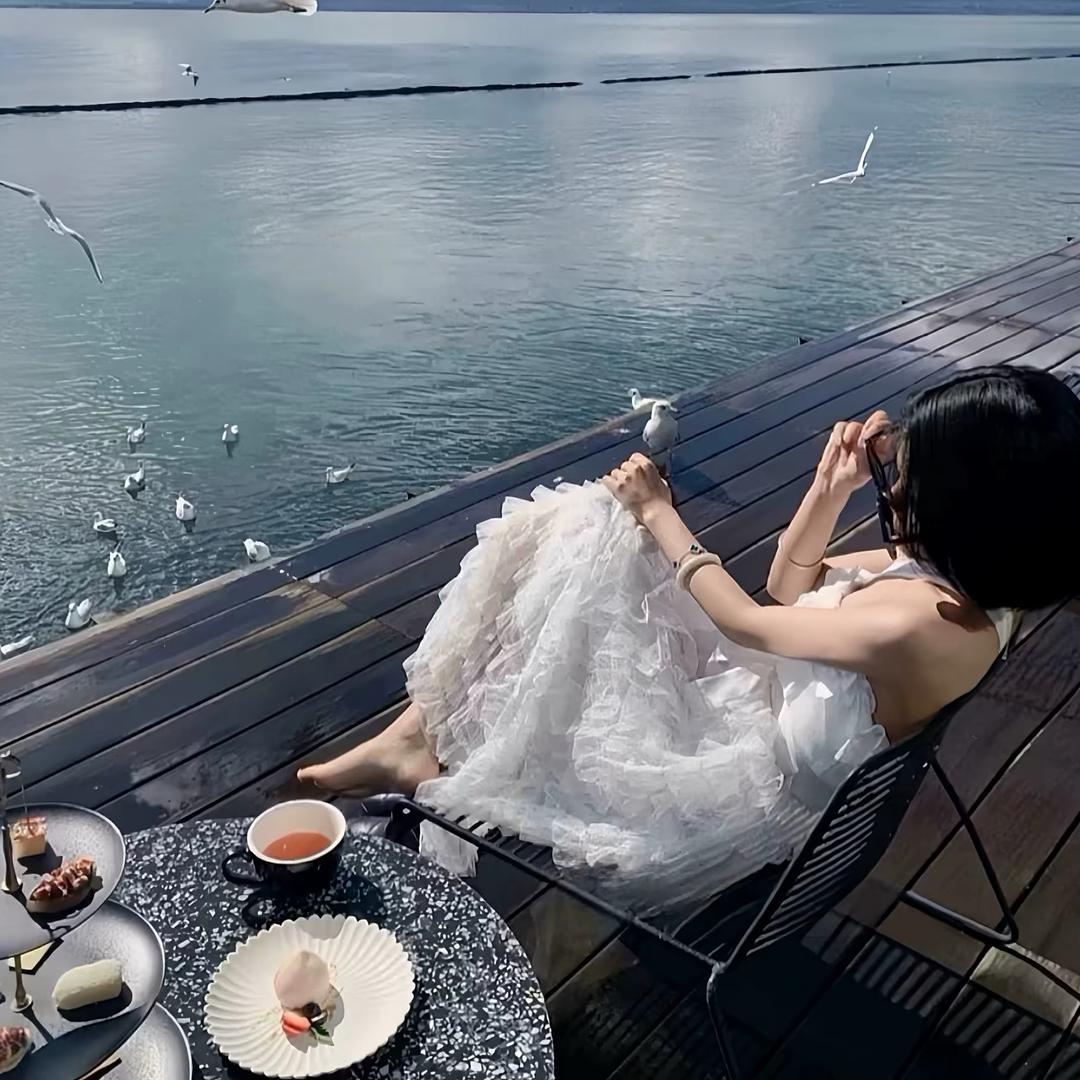 Y−