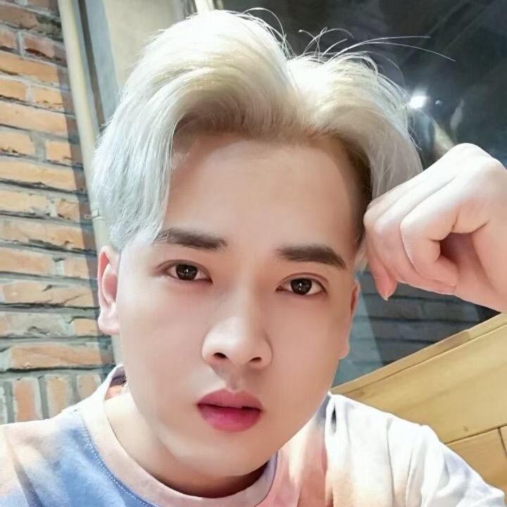 徐东美发-27店，李小龙