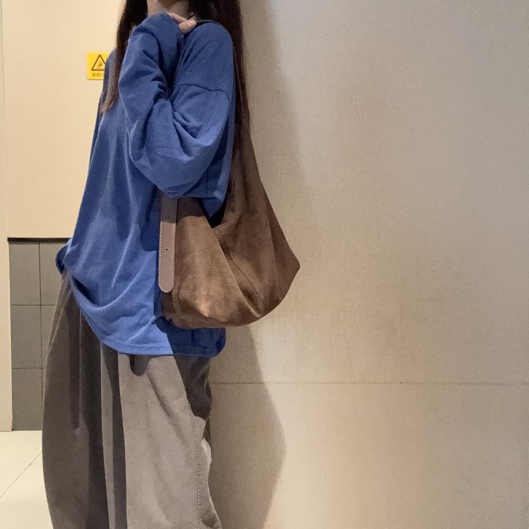 白植进的小店白白白服饰