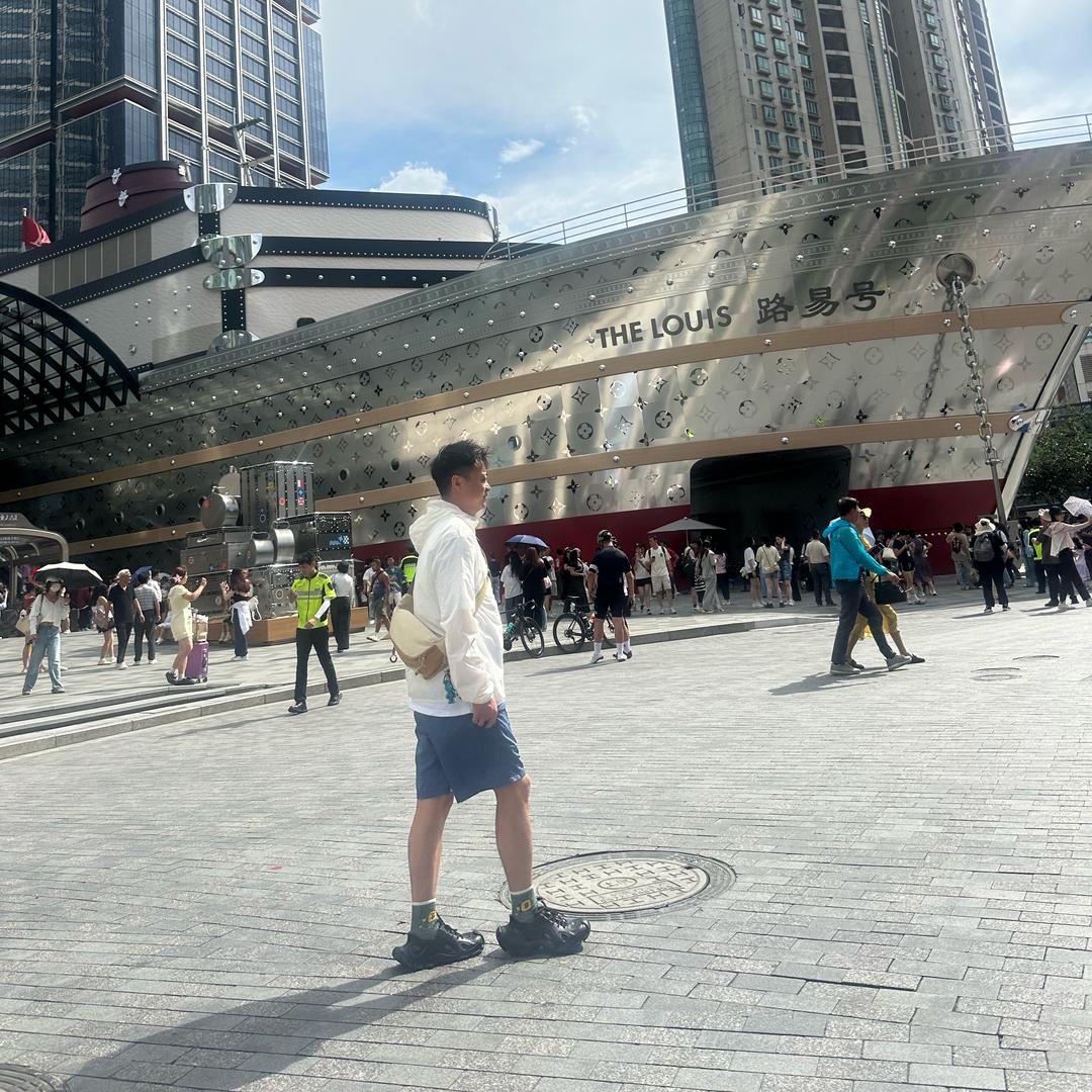90 后射手座