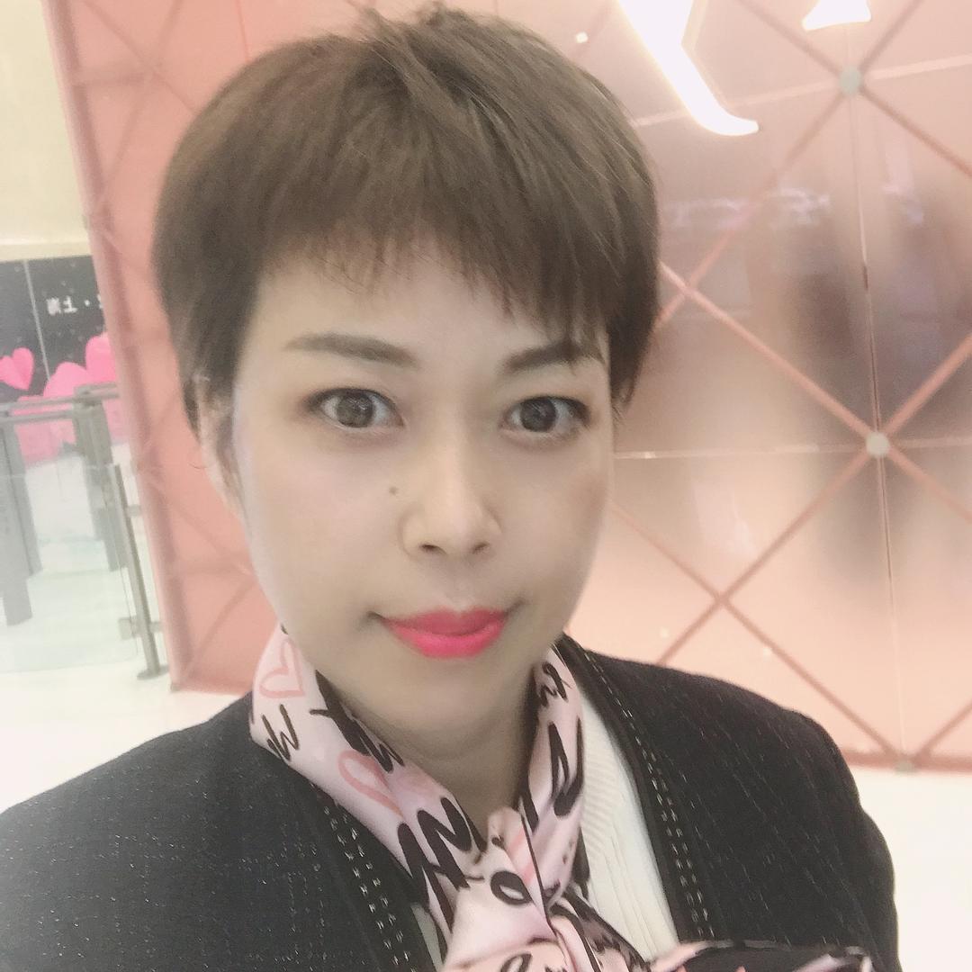 玫琳凯冯梅琴