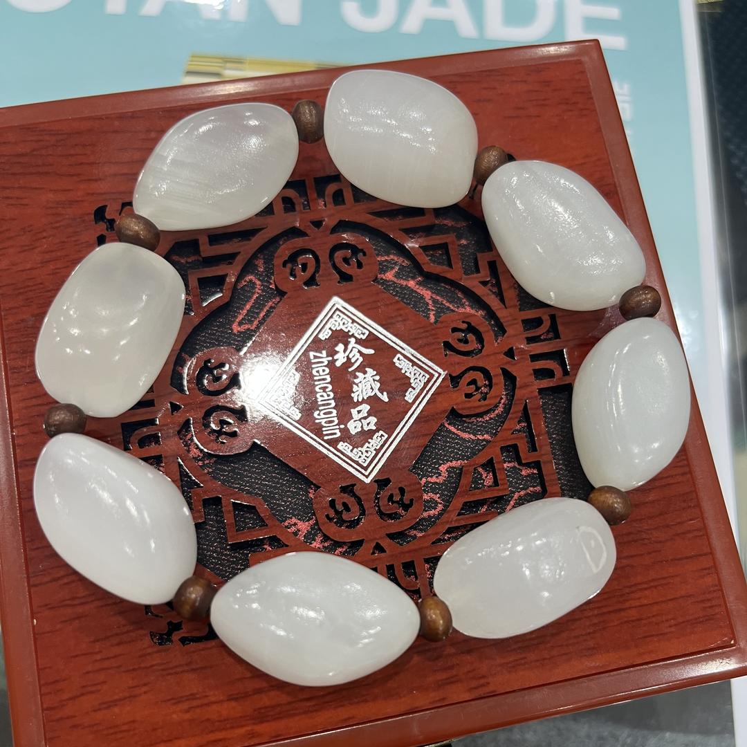 楠鑫珠宝