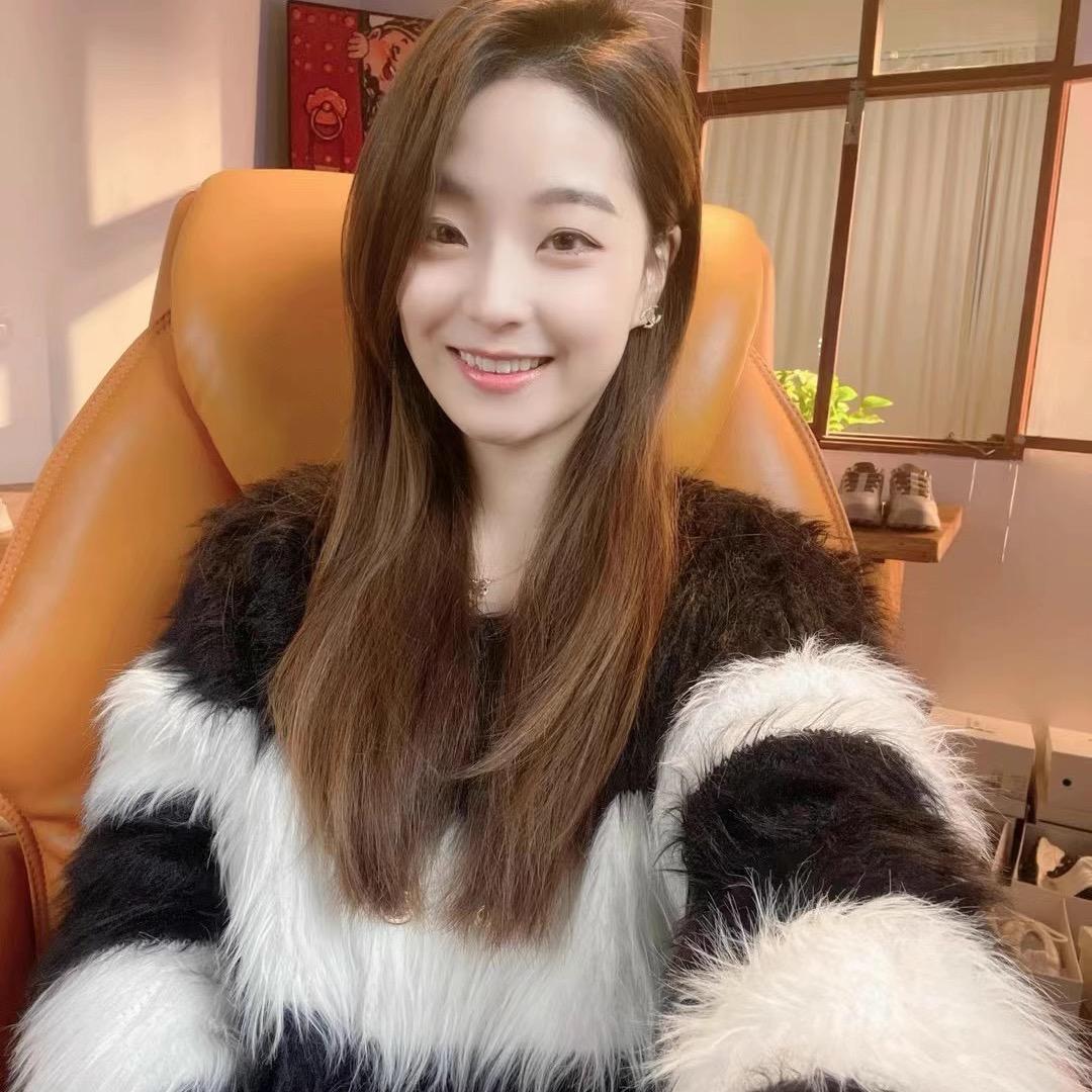 每天哈哈哈哈 hey女装