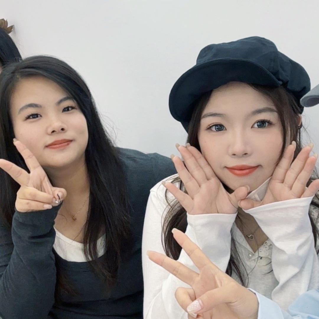 重生之我在开美甲店💅