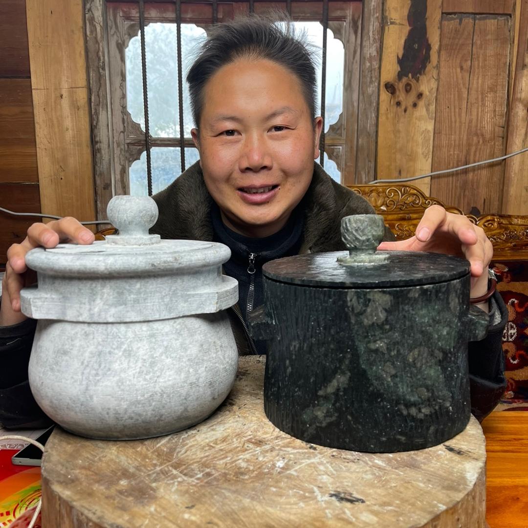 阿钊阿卓一墨脱石锅