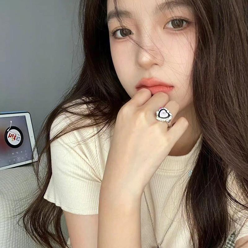 七月 ๓
