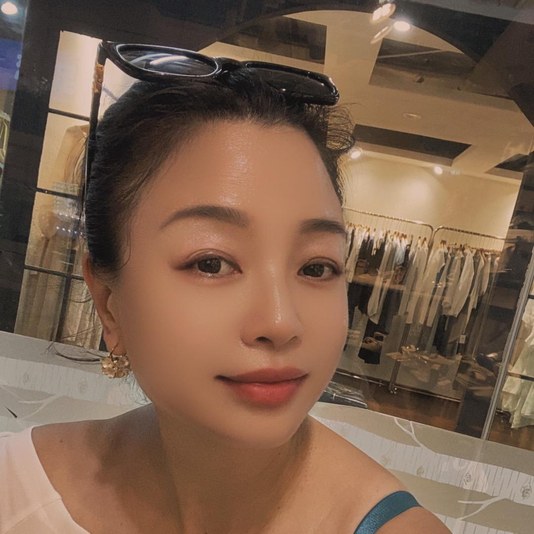 丽莎轻奢馆