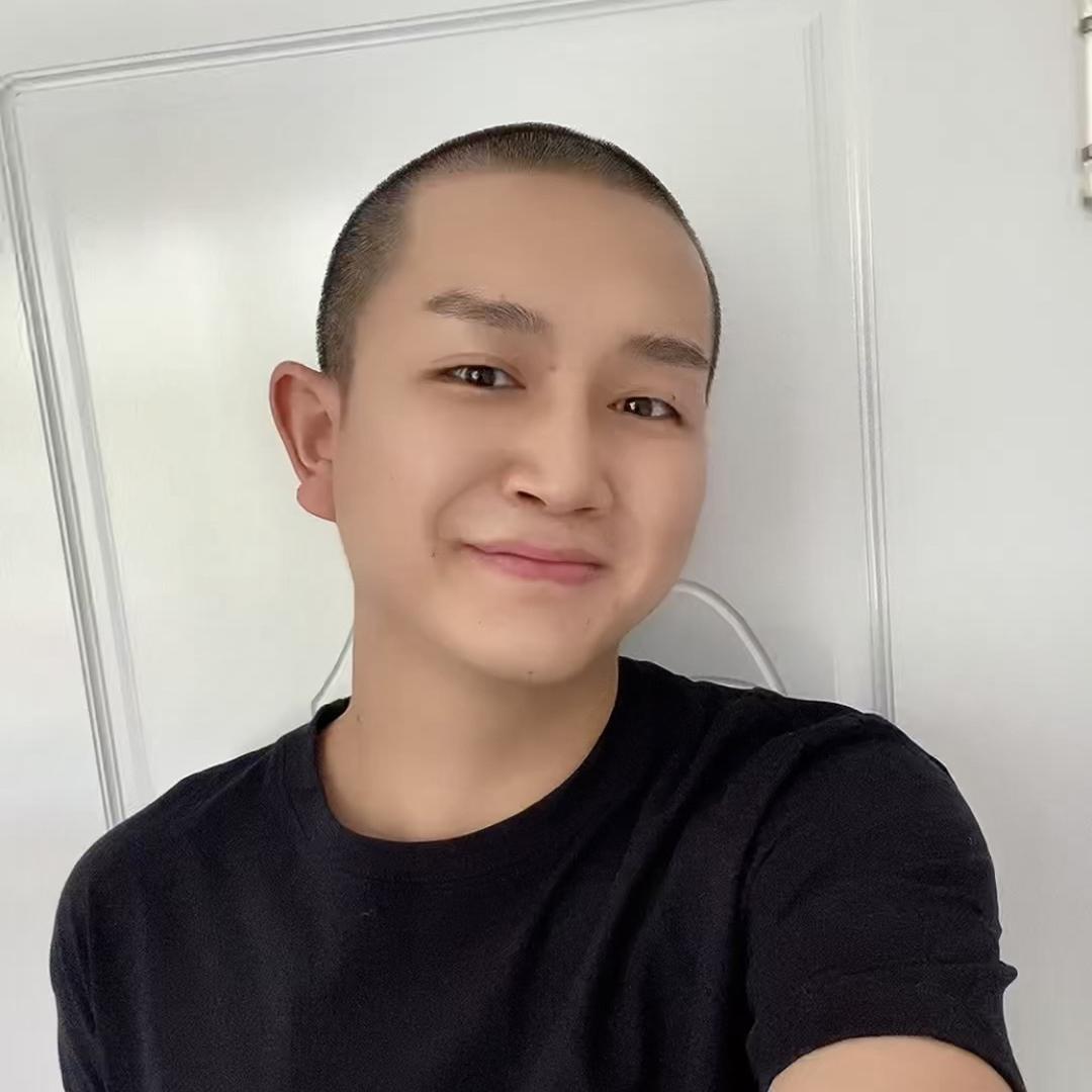 杨欢笑