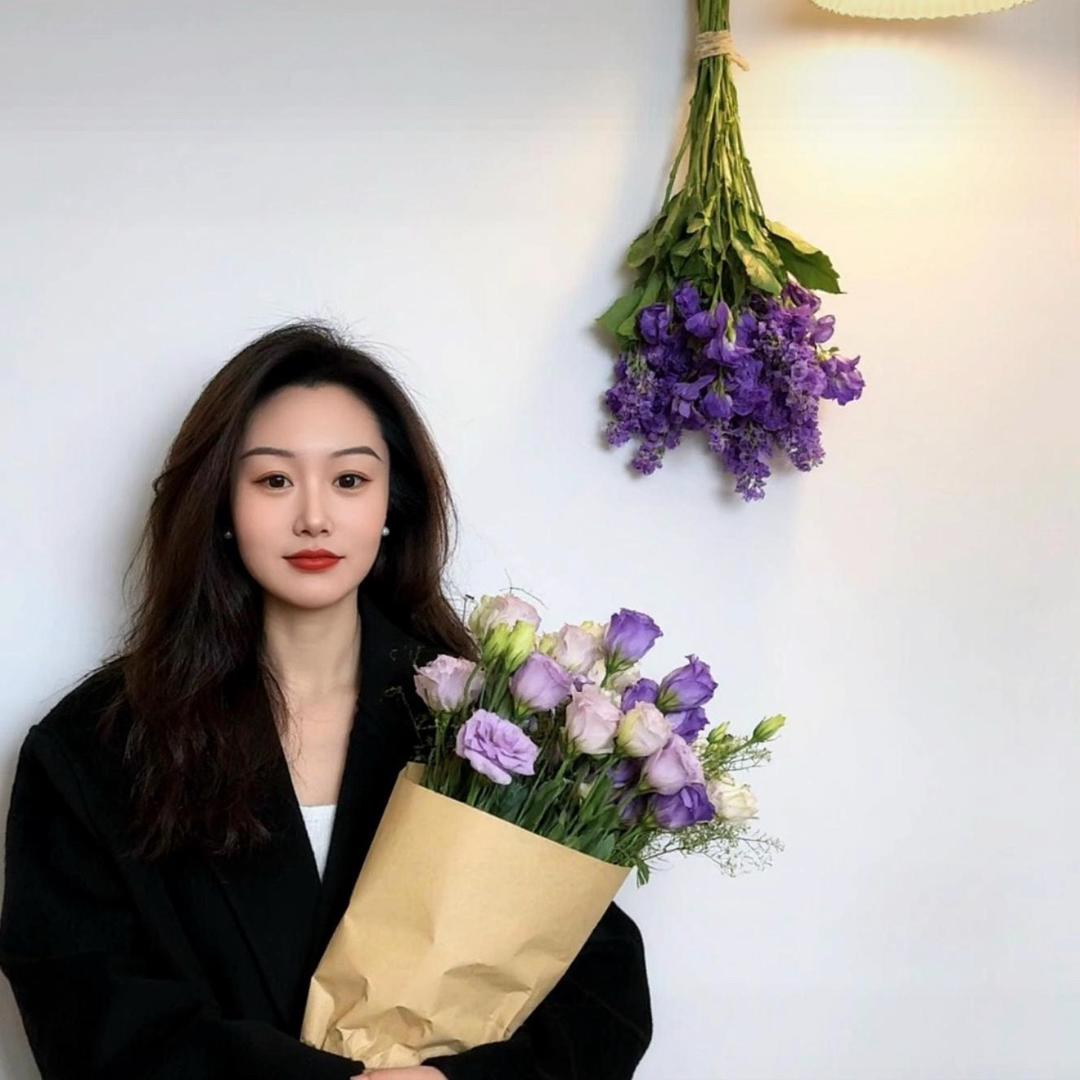 一只撒欢儿的小赵🌹