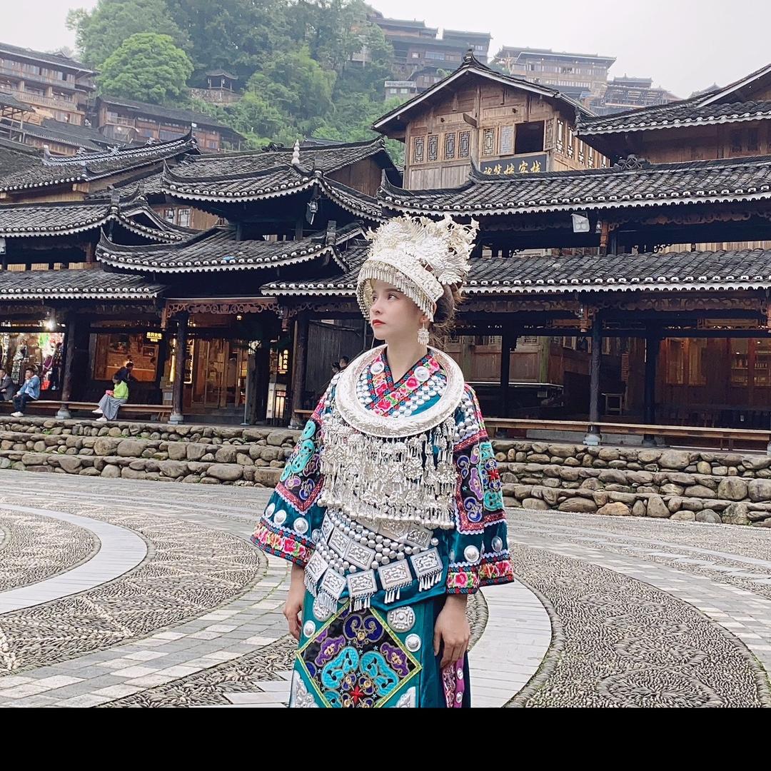J子晨