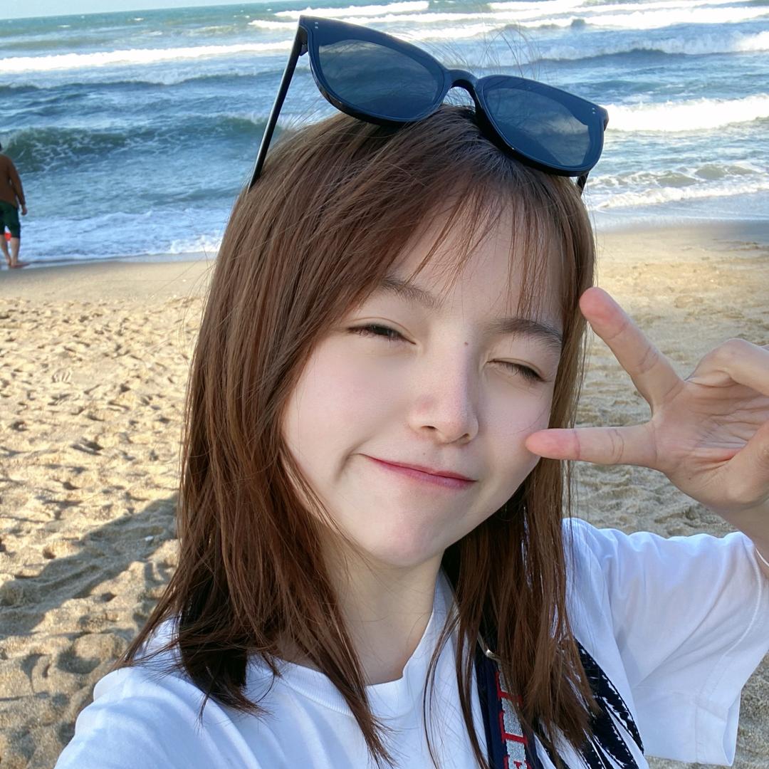 胡馨 RachelHu