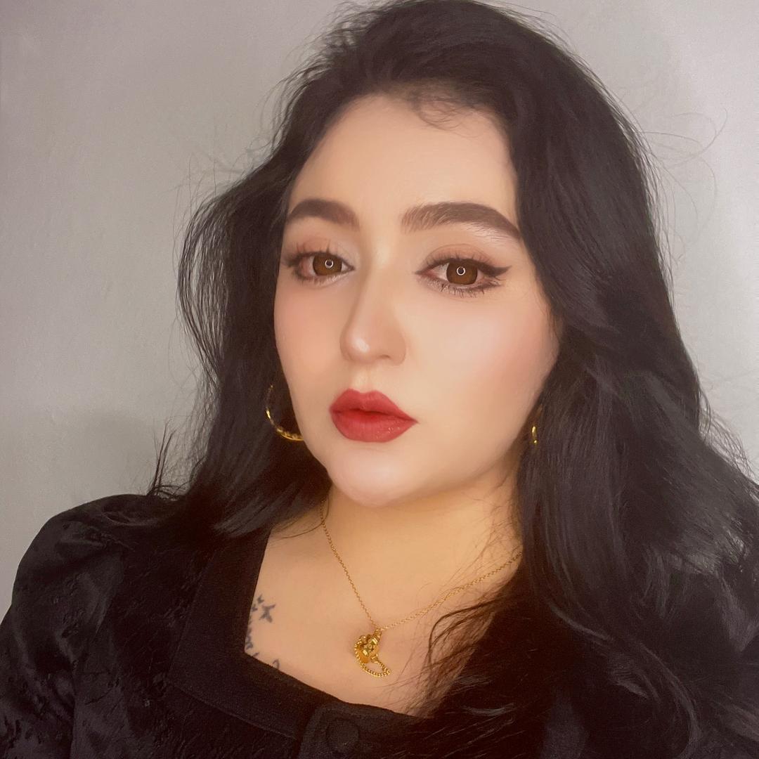 𝗠𝘀'𝗚𝗿𝗹
