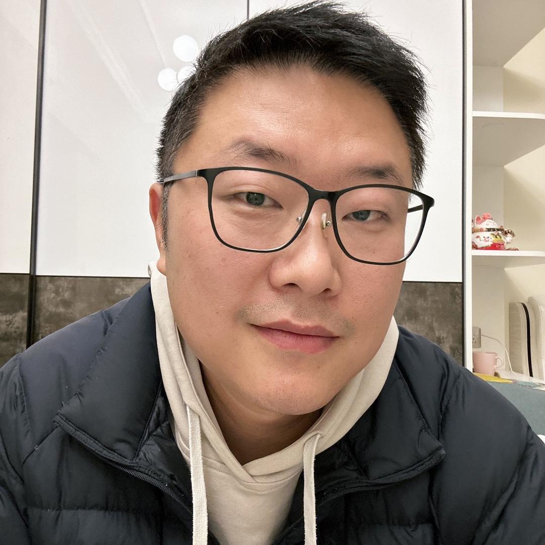 爱听摇滚的大叔