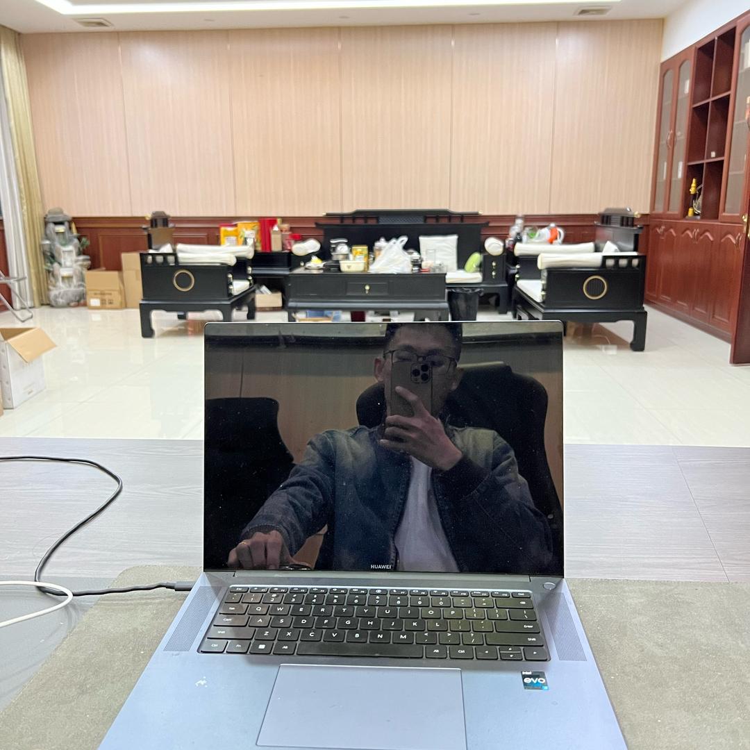 老李.