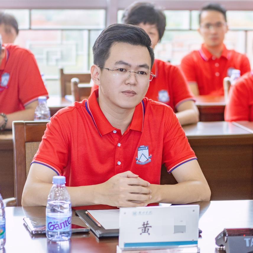 华师黄老师 (惠州）