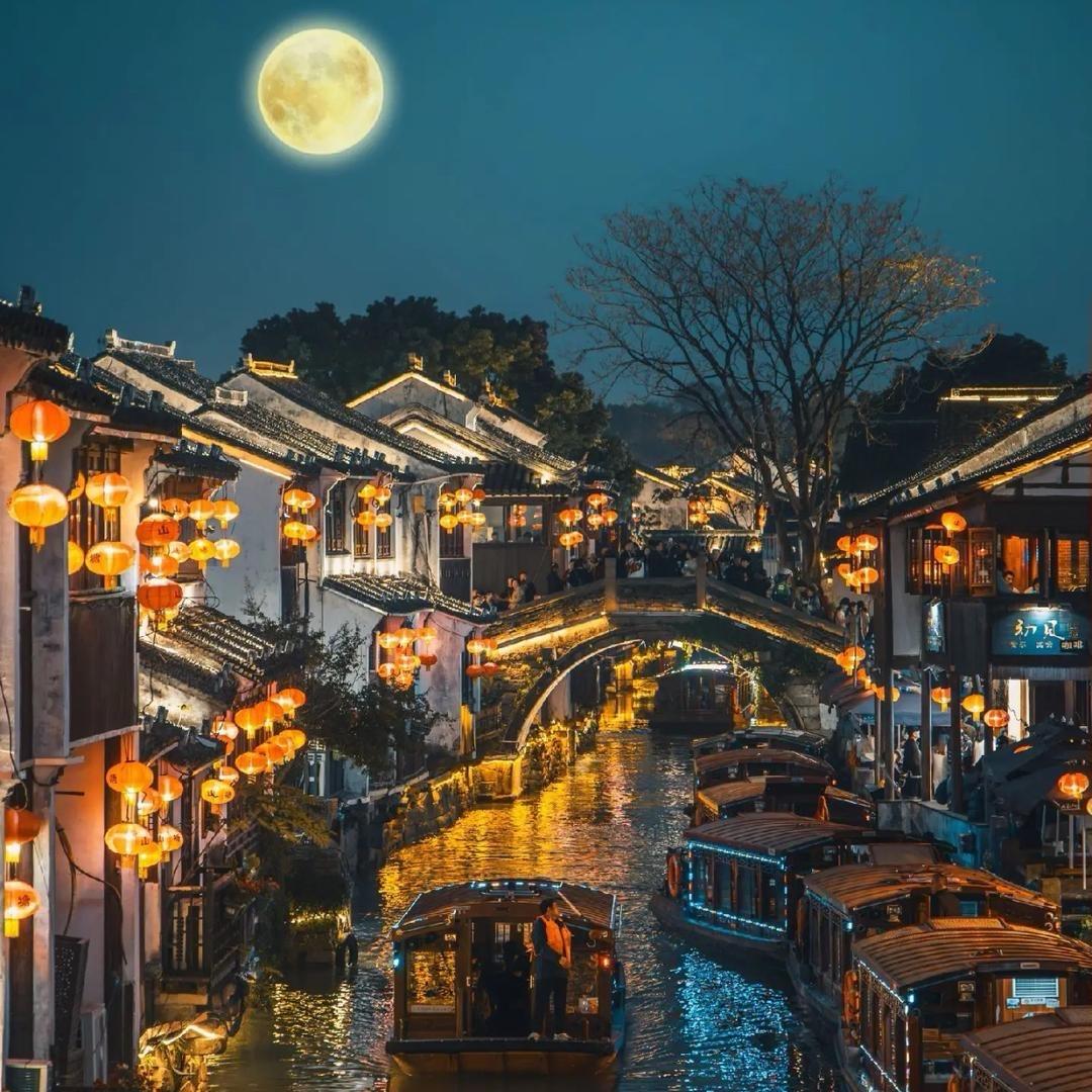 山塘街游船