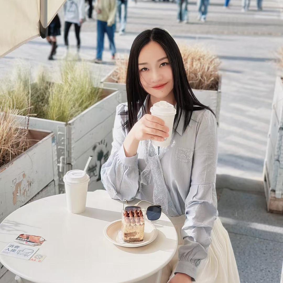 💄爱笑的女孩儿🌻