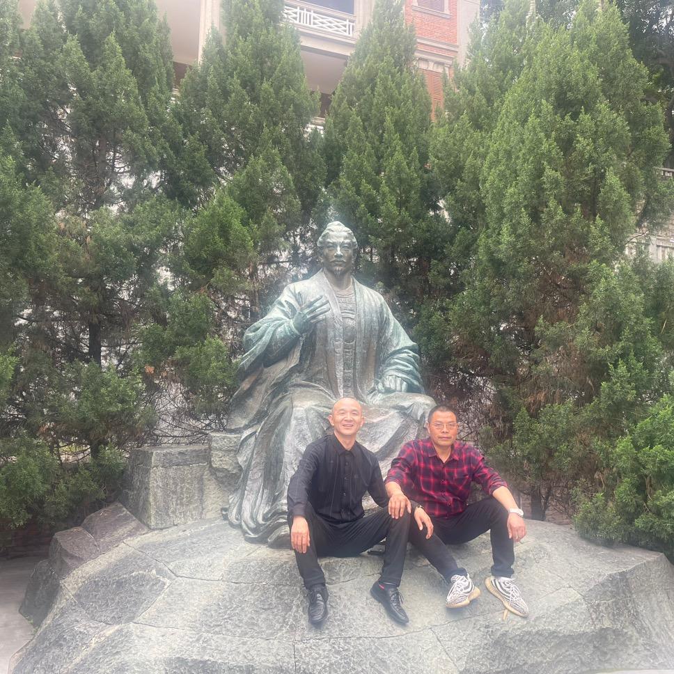 绵阳市鸿牛二手车销售有限责任公司