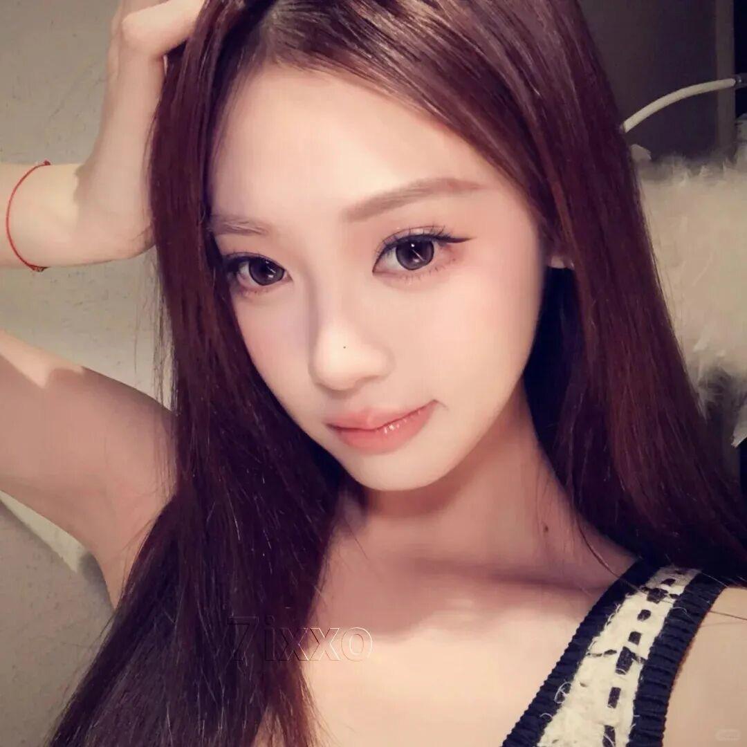 38岁美艳少妇爱上19岁三层游泳肚男大