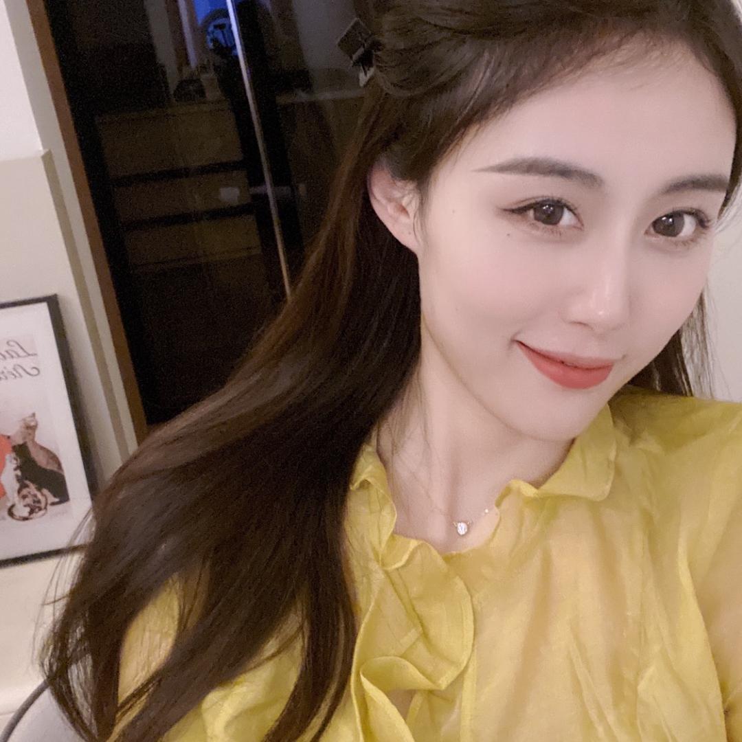 月月 🌙