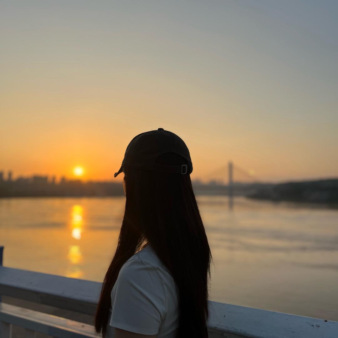 迪桑特DESCENTE静静