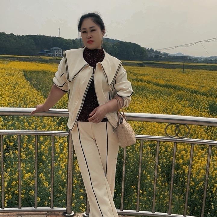 爱跳舞的小平