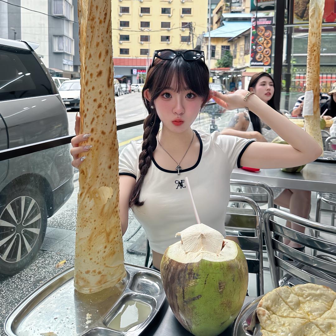 小怡.