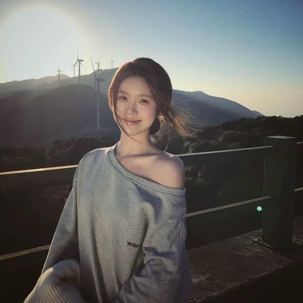 小涵.