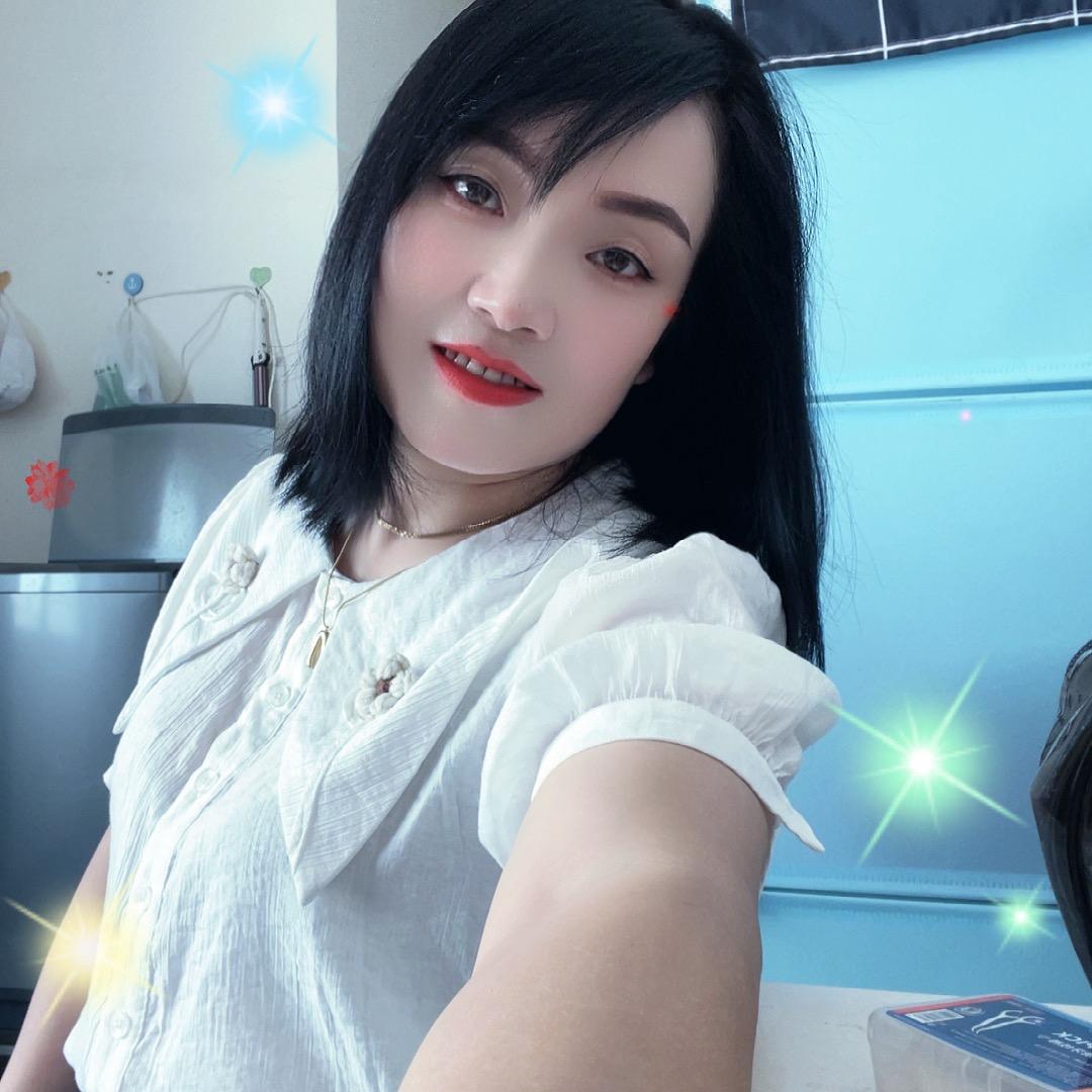 盈盈