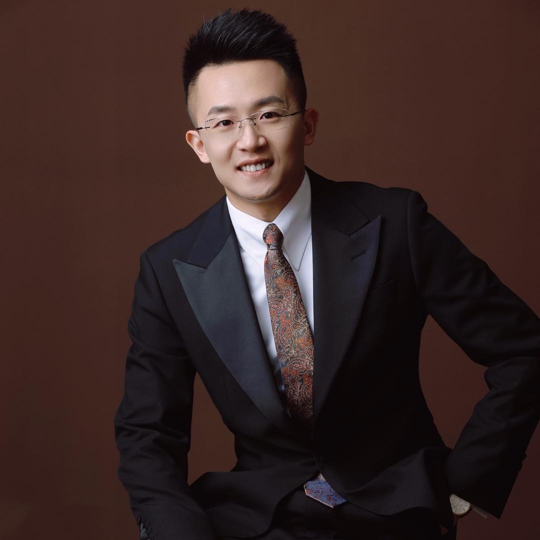 主持人戴维