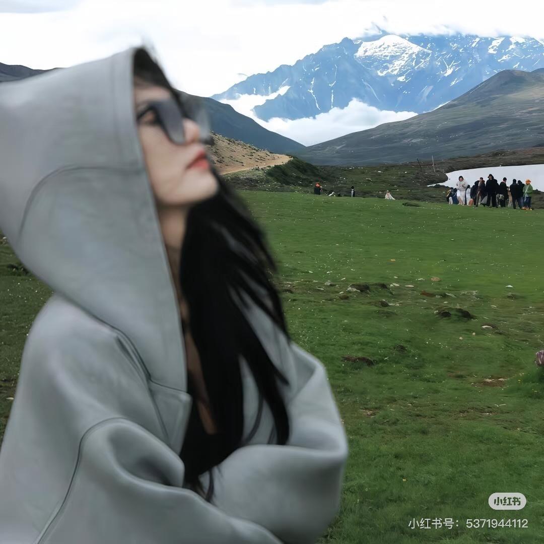阿芯小姐姐吖