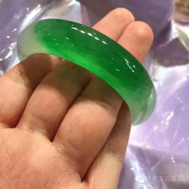 微笑zhe走