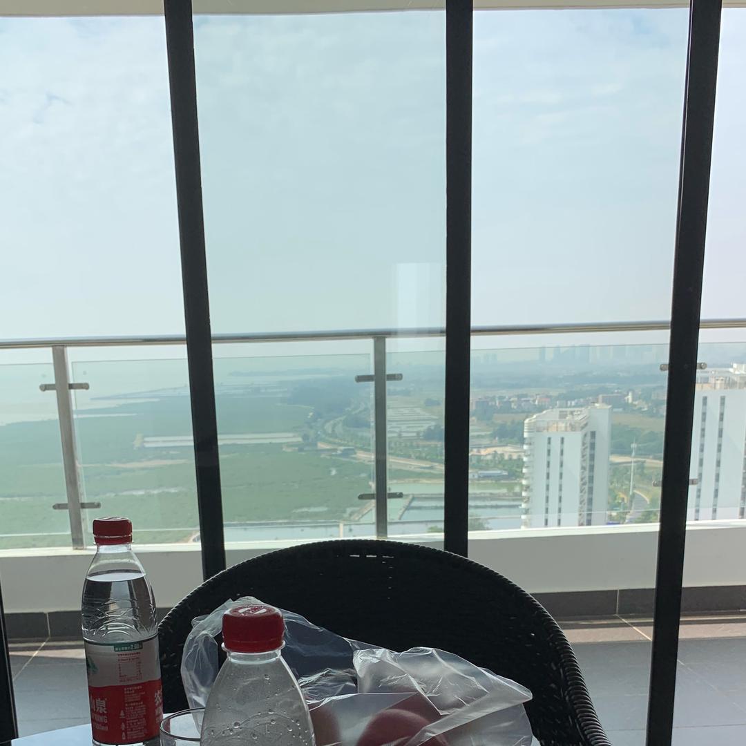 用户95439734694646944