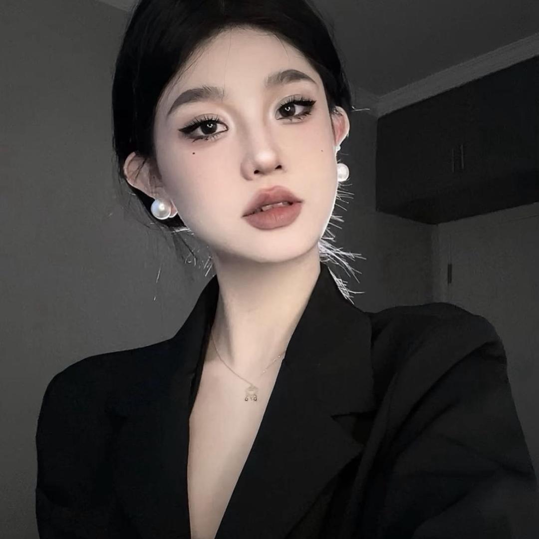 何必执着一张脸