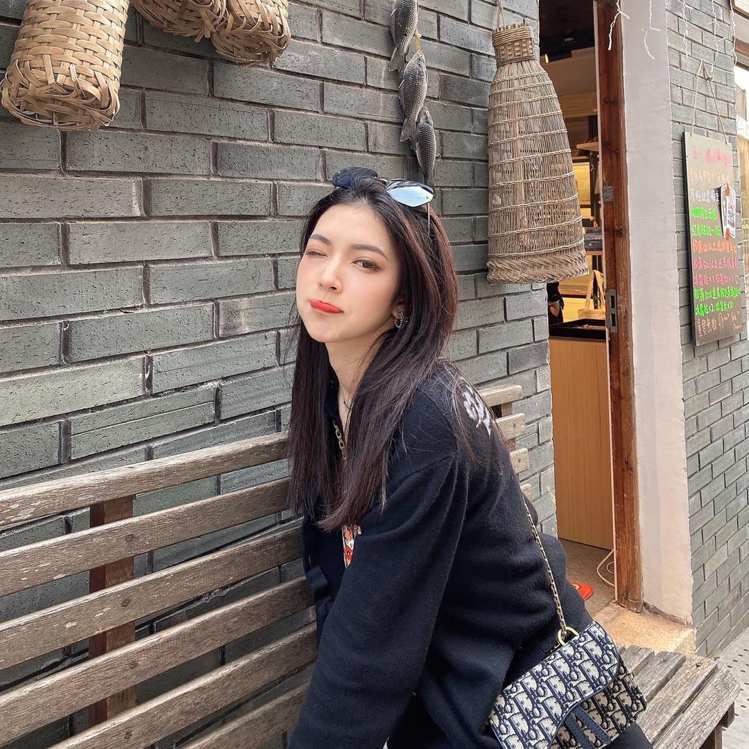 金酱rousi服饰