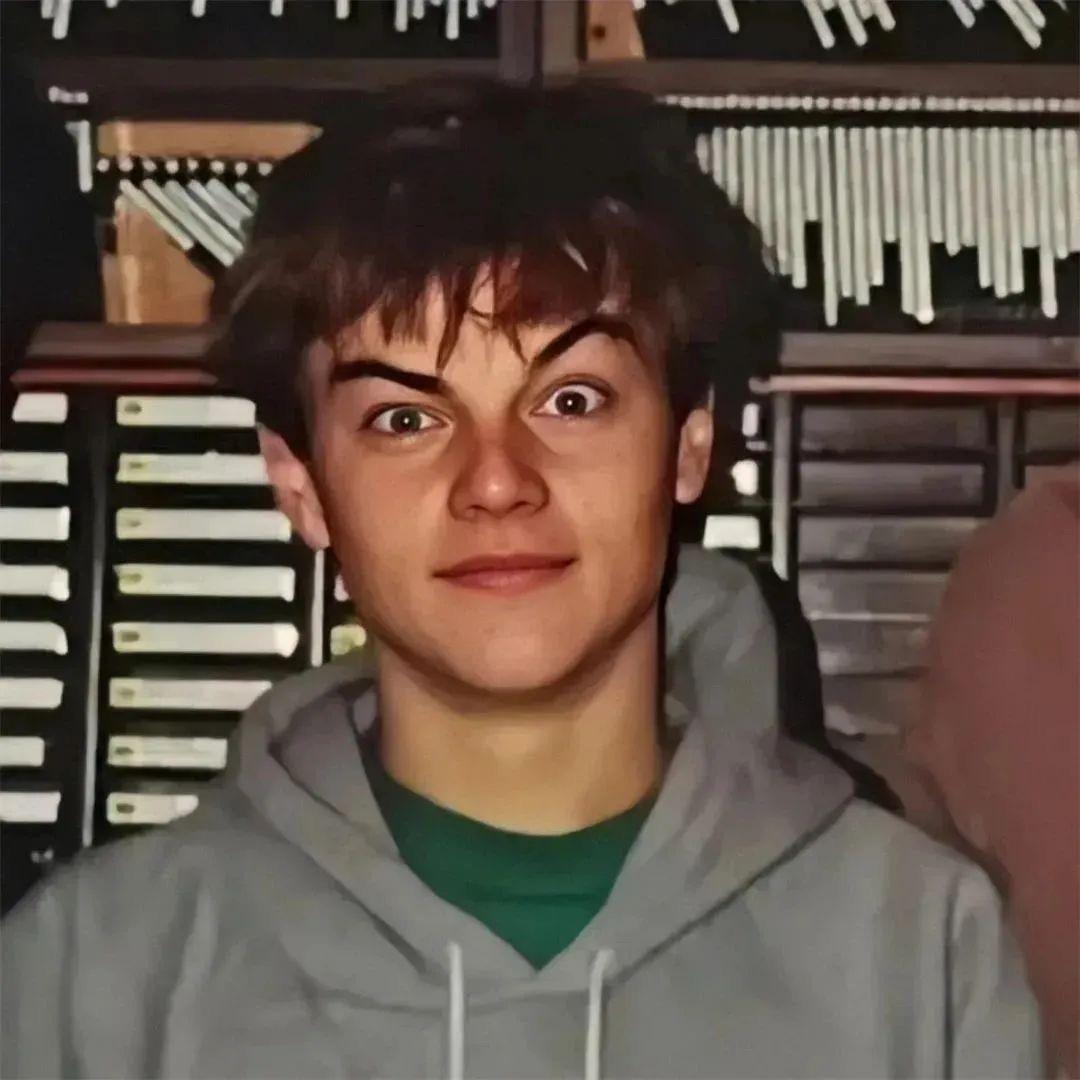 爱笑的理想混蛋