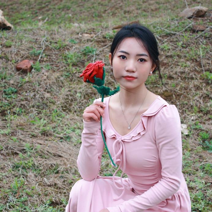 小鹿姑娘