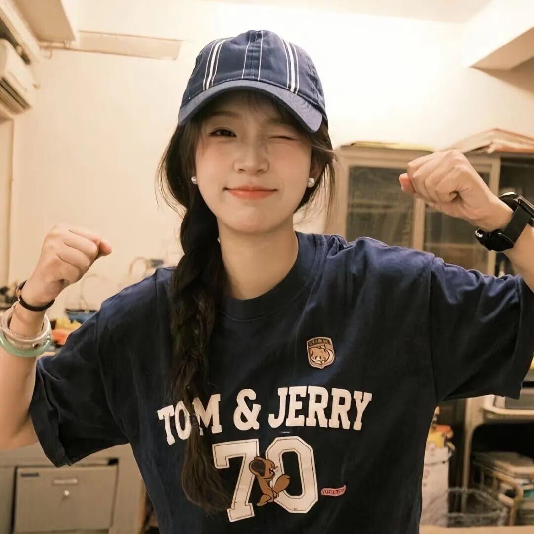 老奶奶的脚后跟