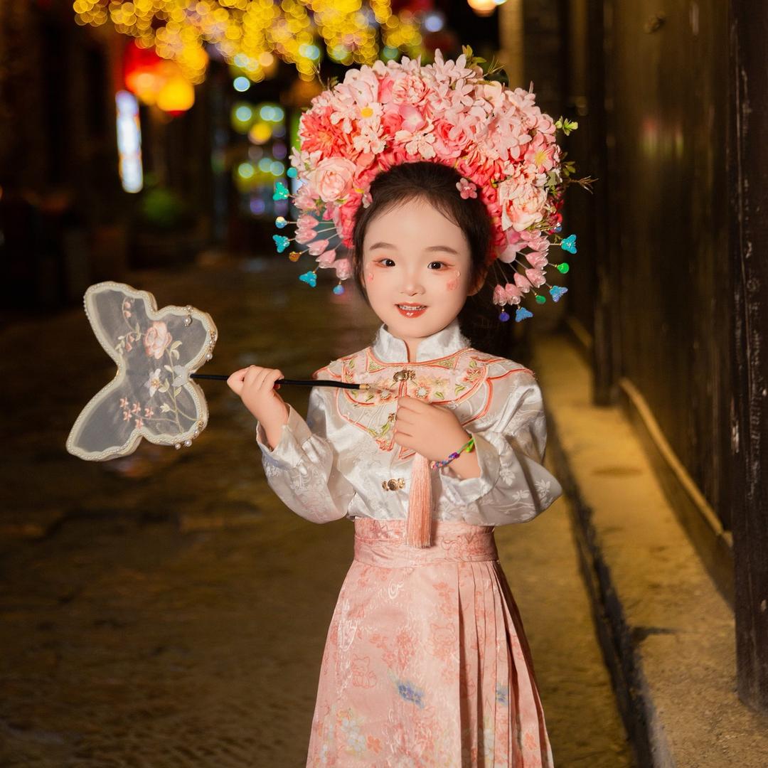 小玥玥的妈妈（👩and👧）