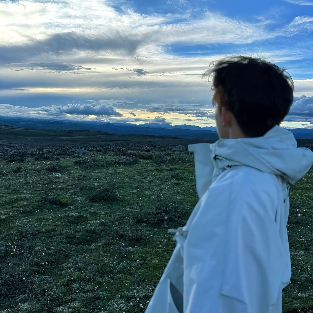 山于水几点深秋