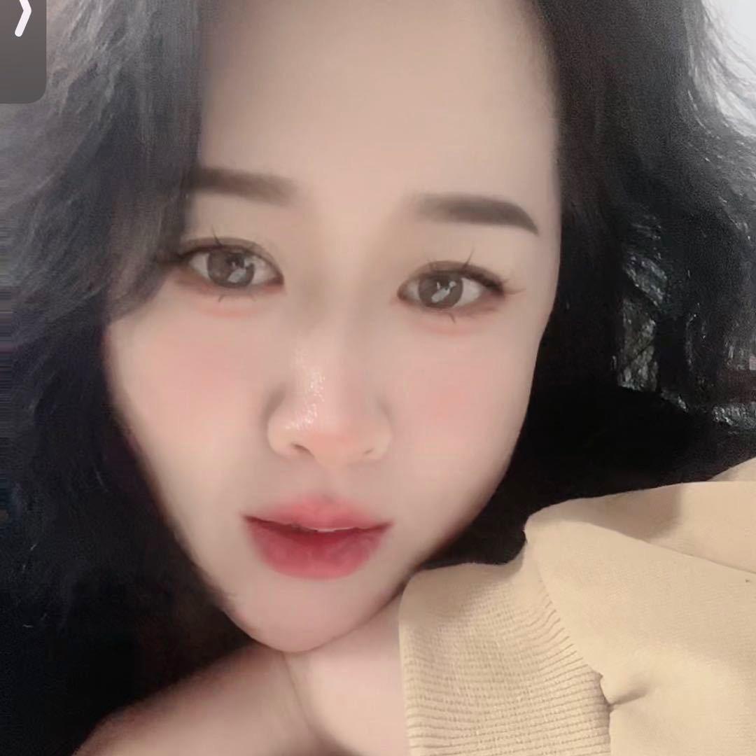 a俏a