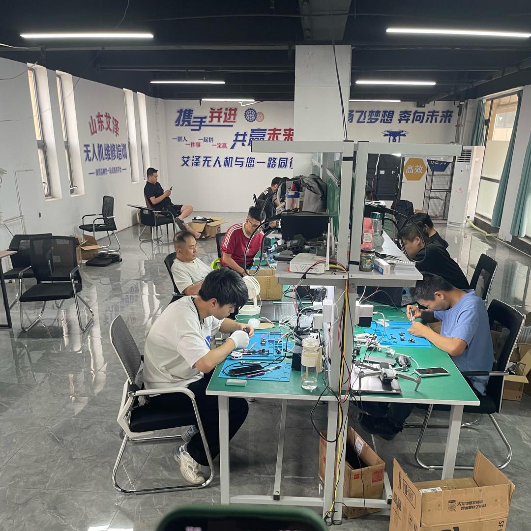 飞航无人机维修培训-灰灰