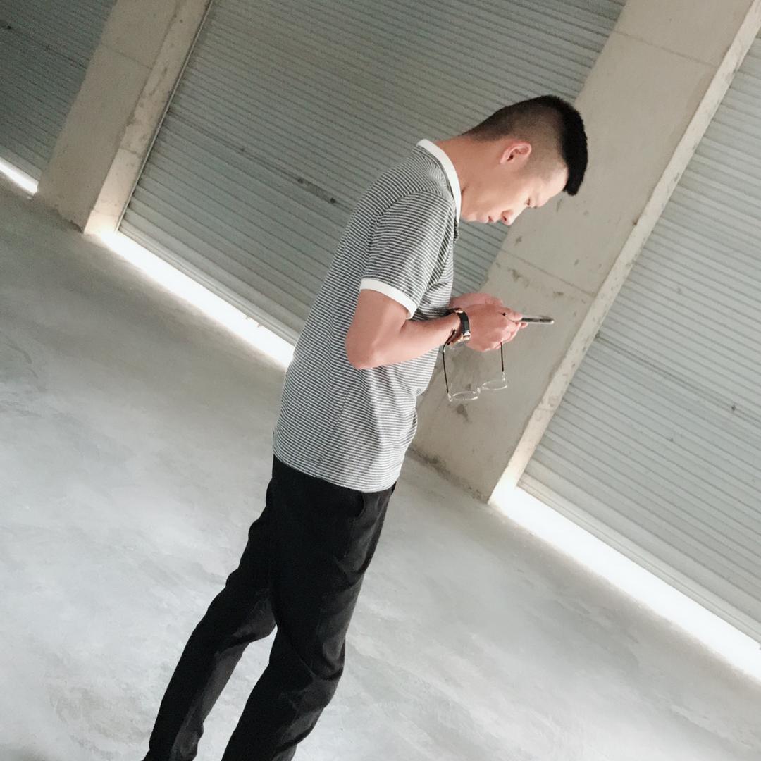 每日一球老刘