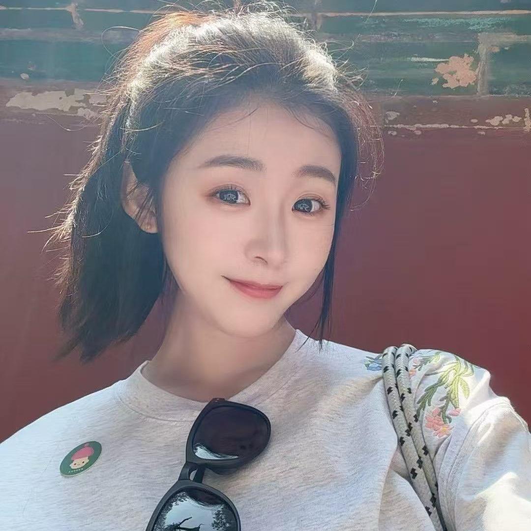 Luna🍼